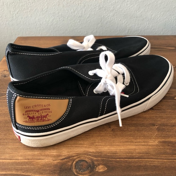 Levi's Other - Men’s LEVI'S Canvas Sneakers